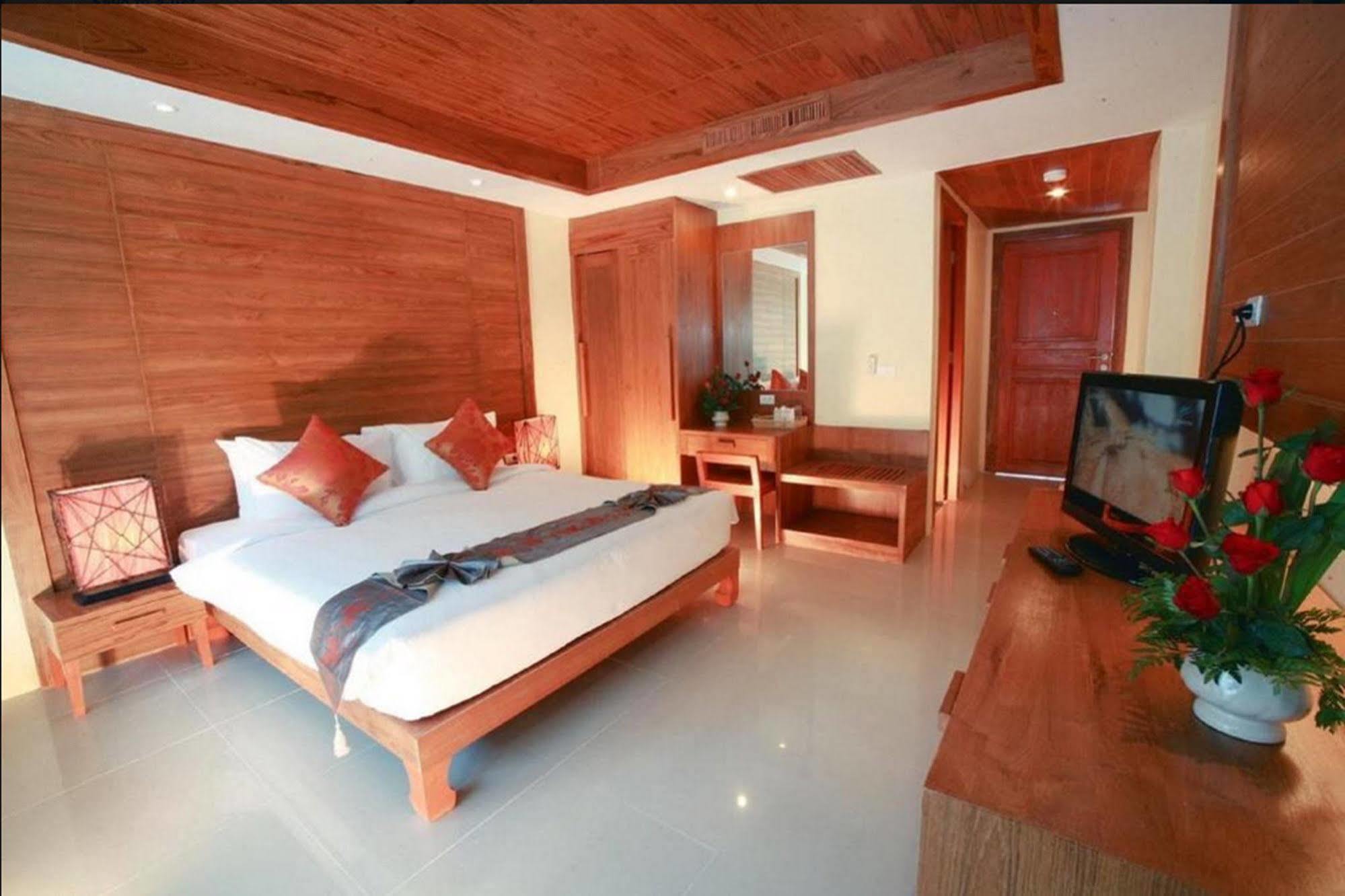 Honey Resort, Kata Beach Exteriér fotografie